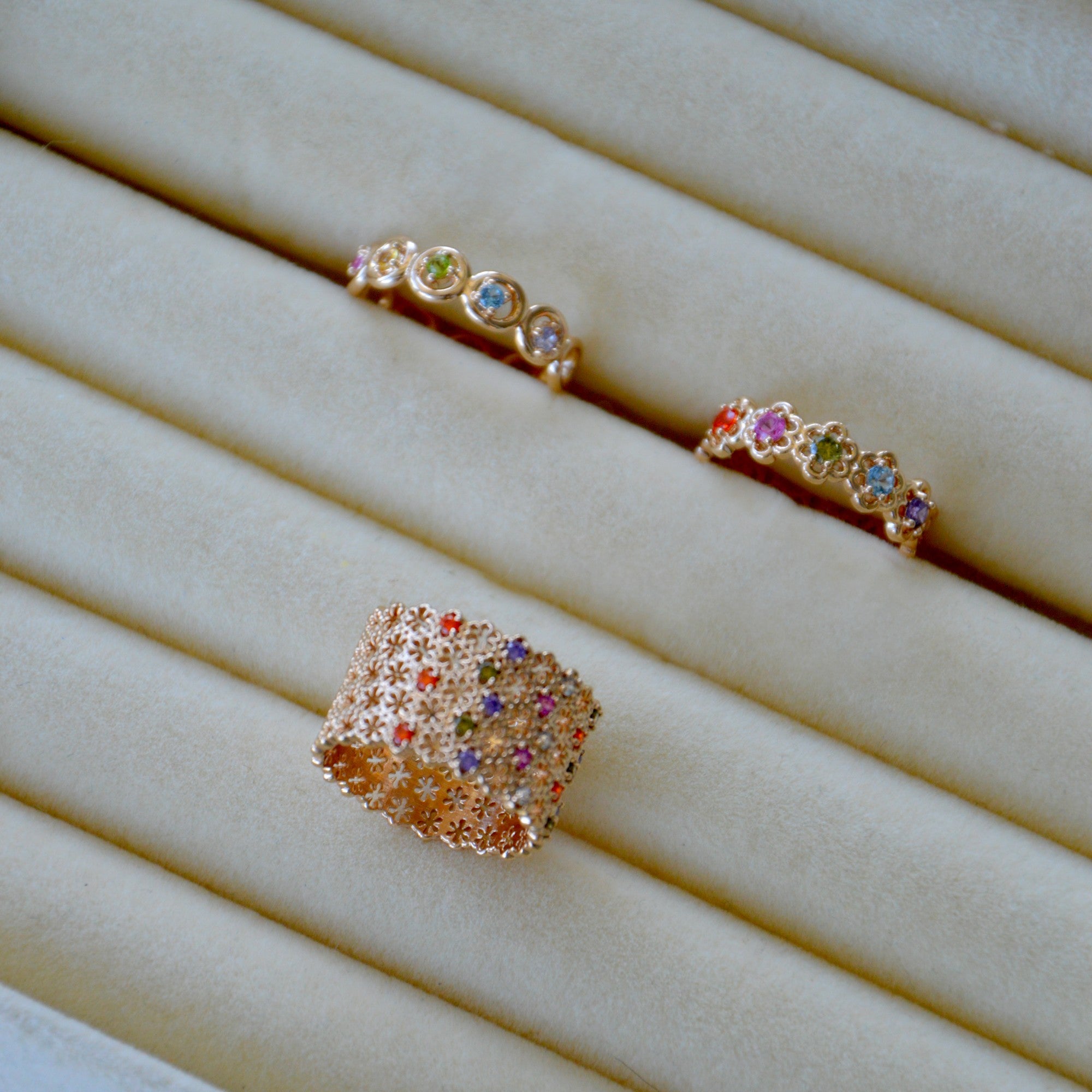 Bague Tendresse -  Anneau Fleurs Pavées Plaqué Or 18K et Zirconiums