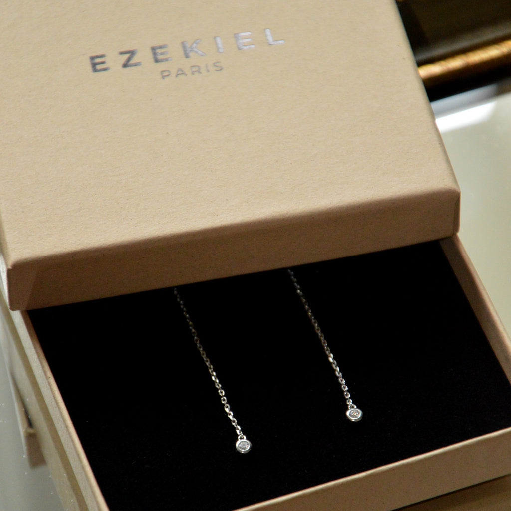 Boucles d'Oreilles Elvira - Boucles Pendantes Fils Asymétriques Argent 925 Rhodié et Zirconium - 6cm