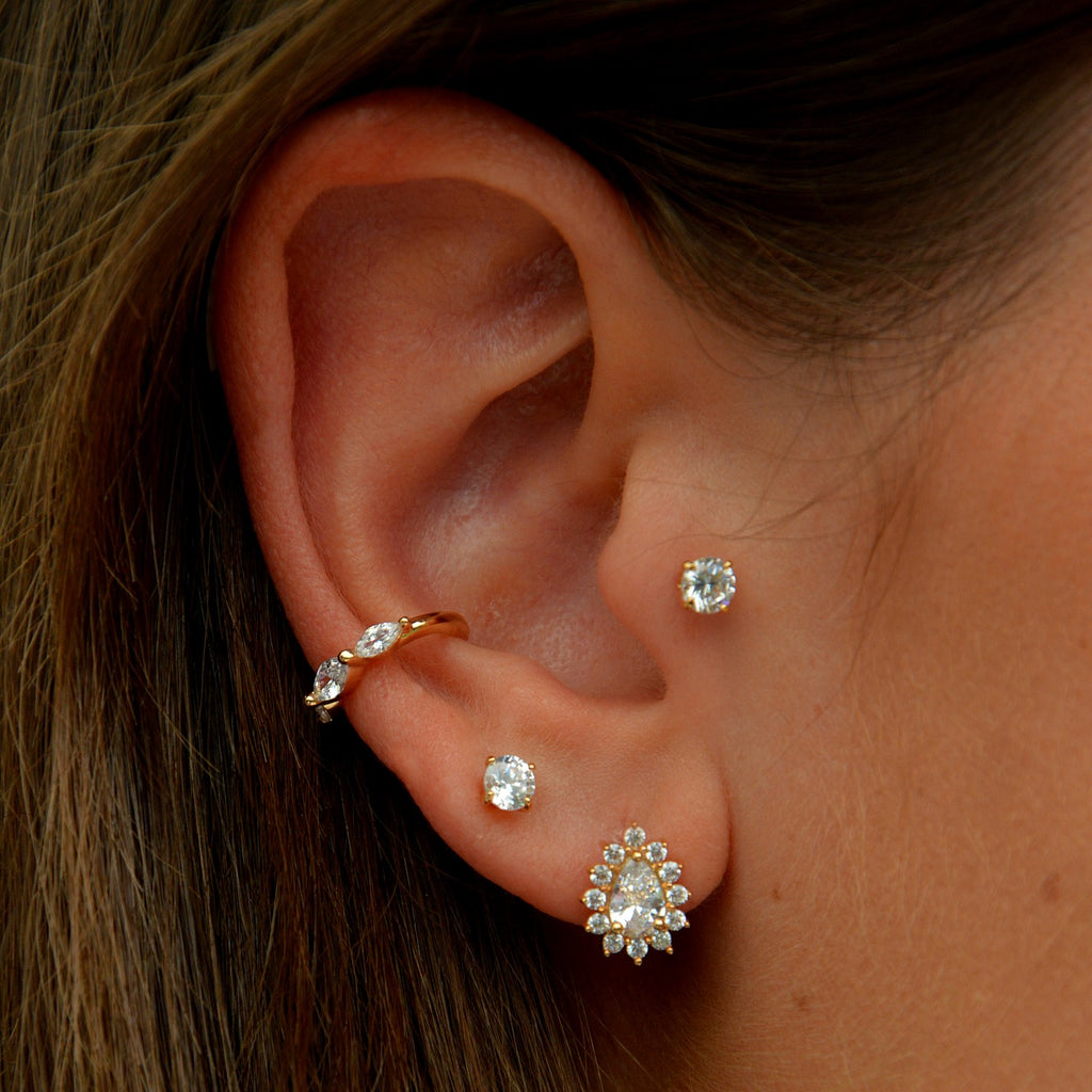 Boucles d'Oreilles Sofia - Clous d'Oreilles Plaqué Or 18K et Zirconiums - 1cm