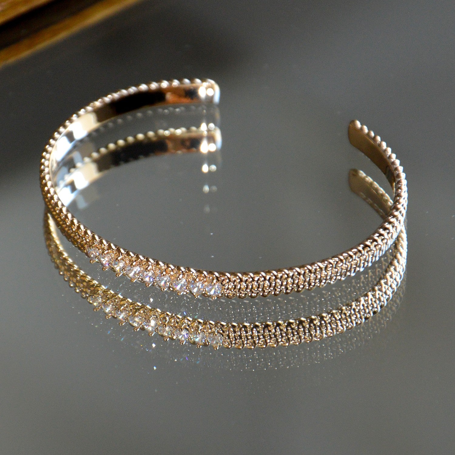Jonc Mila - Bracelet Rigide Plaqué Or 18K & Zirconium