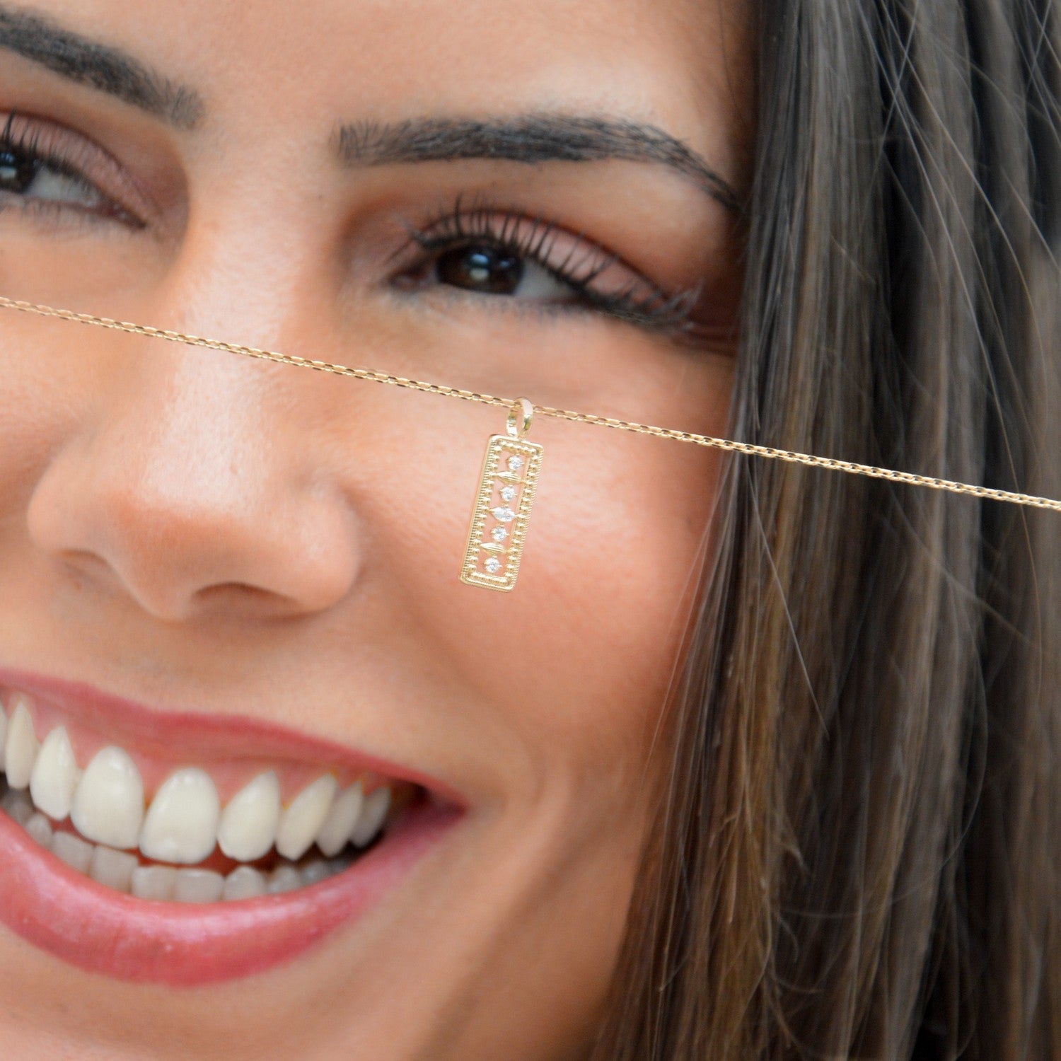 Collier Joy - Pendentif Amulette Porte Bonheur Plaqué Or 18K & Zirconium