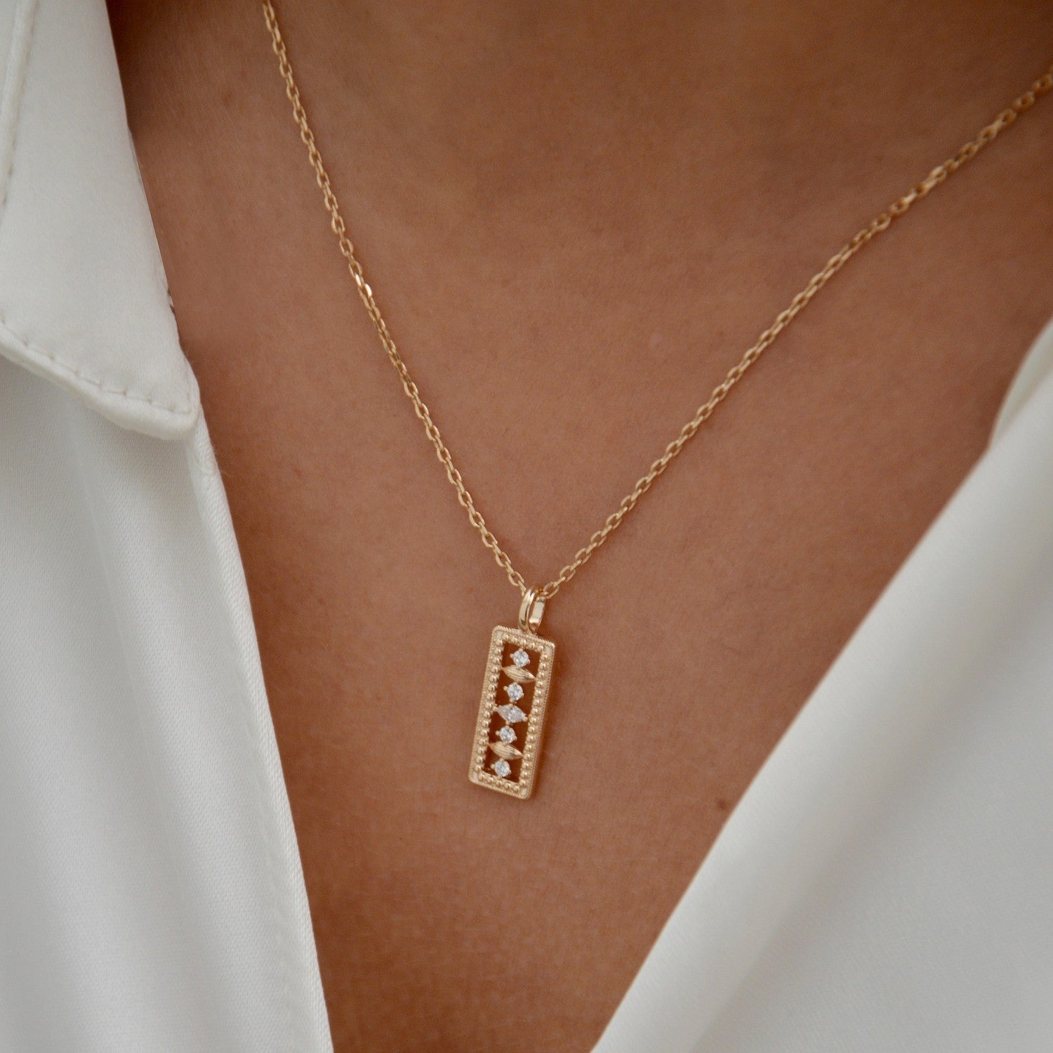 Collier Joy - Pendentif Amulette Porte Bonheur Plaqué Or 18K & Zirconium