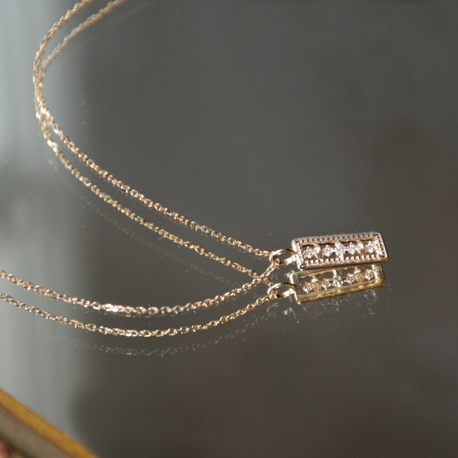 Collier Joy - Pendentif Amulette Porte Bonheur Plaqué Or 18K & Zirconium