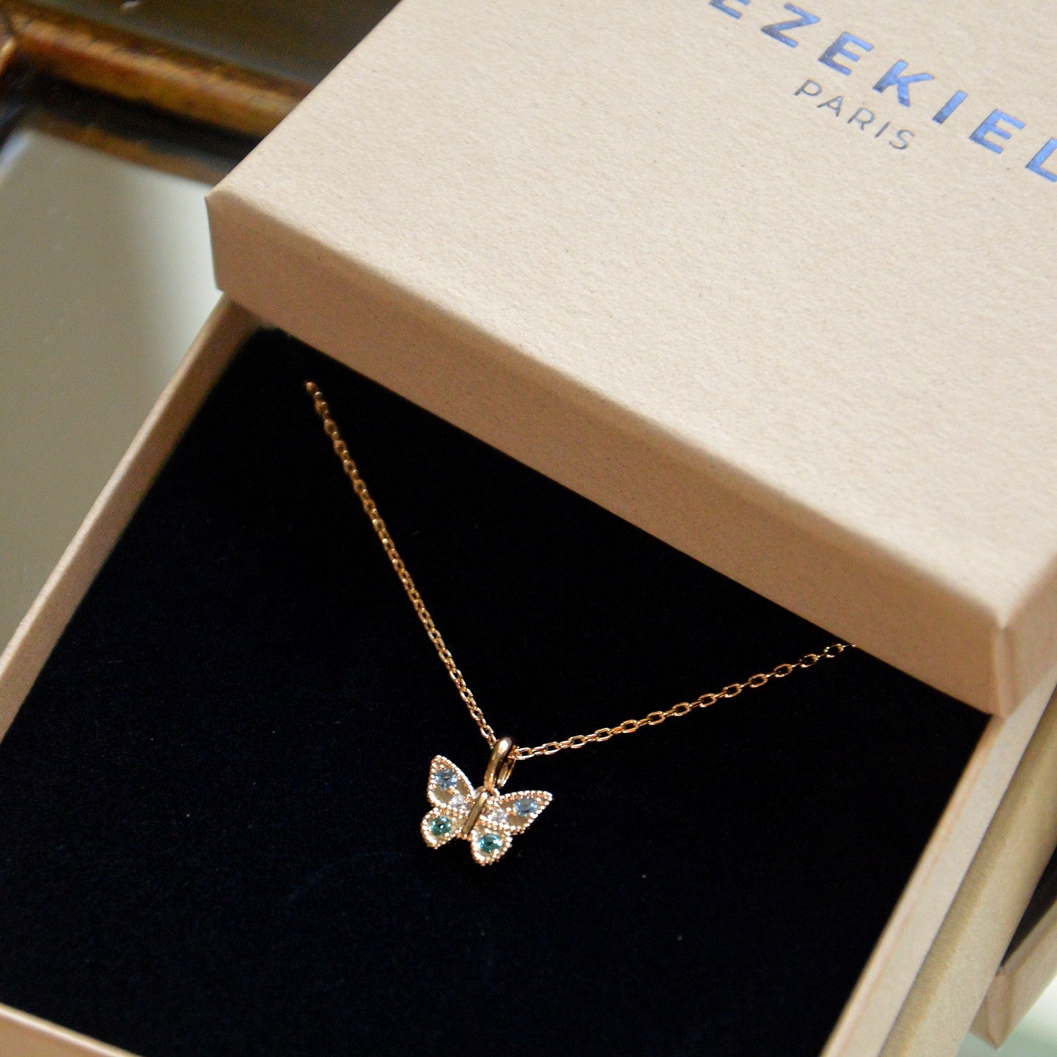 Collier Papillon - Plaqué Or 18K et Zirconium Bleu