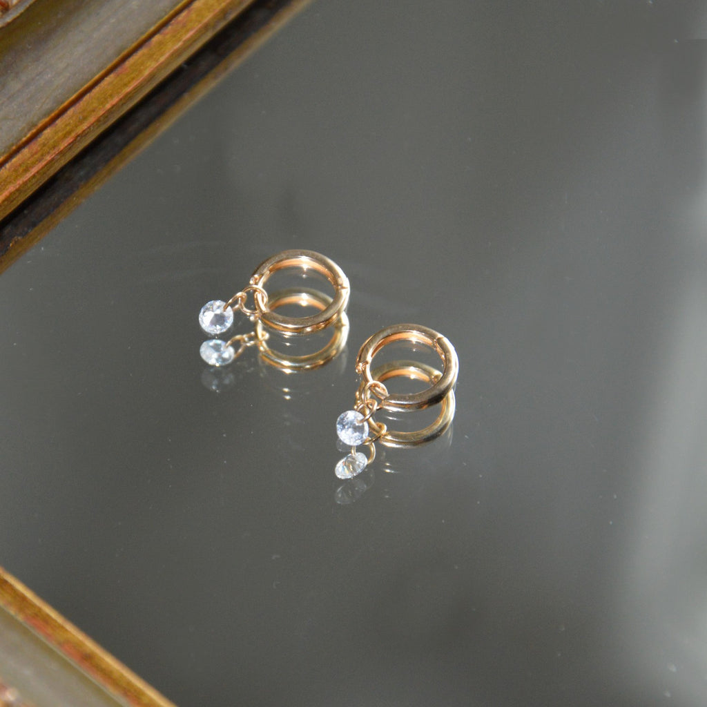 Boucles d'Oreilles Marie - Créoles Charm - Plaqué Or 18K et Cristal