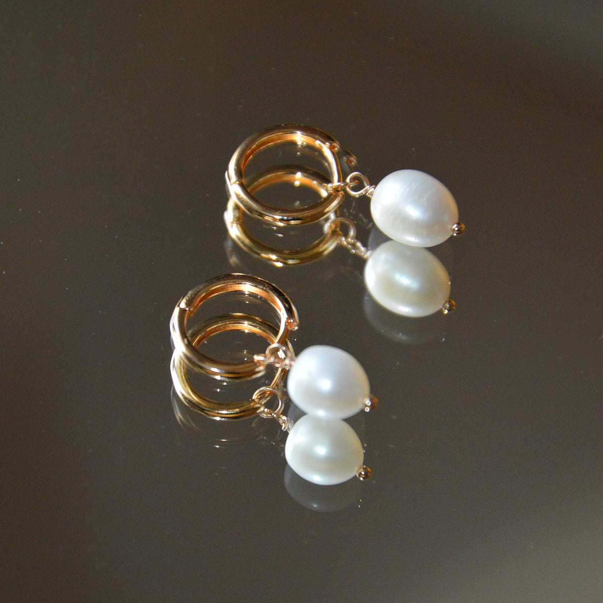 Boucles d'Oreilles Jacky - Créoles Plaqué Or 18K et Perles