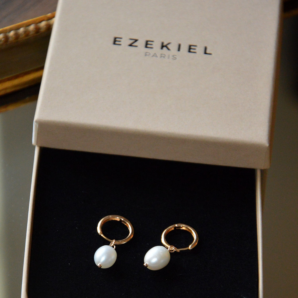 Boucles d'Oreilles Jacky - Créoles Plaqué Or 18K et Perles