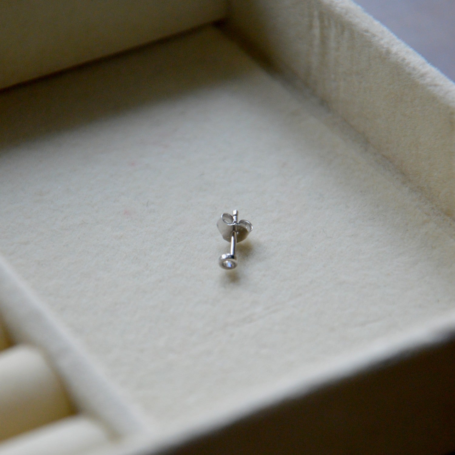 Boucle d'Oreille Individuelle Gabriella - Piercing Argent 925 Rhodié et Zirconium - 5mm