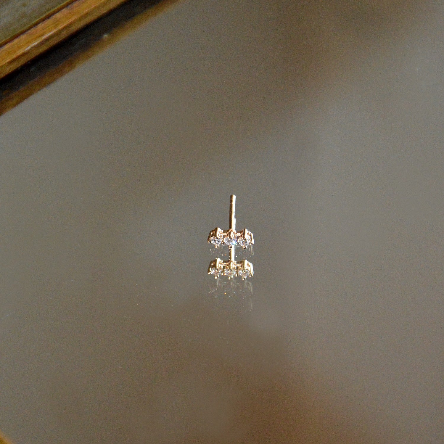 Boucle d'Oreille Individuelle Kate - Piercing Plaqué Or 18K et Zirconium - 5mm